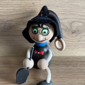 FIGURA NA OPRUZI ČAROBNJAK S ČAR.ŠTAP.