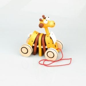 ŽIRAFA NA KOTAČIMA KOJA SE SAVIJA